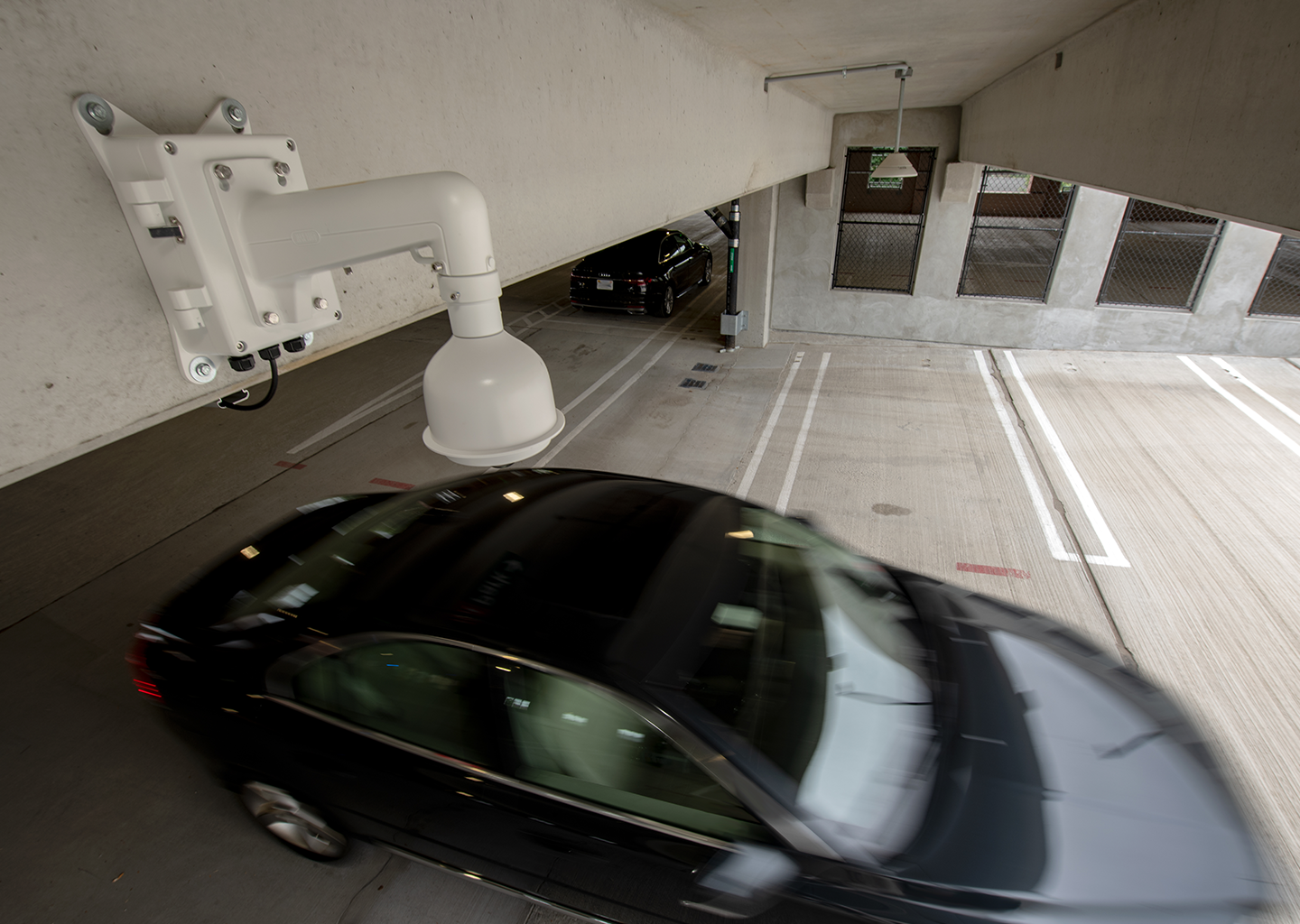 The camera based C5 smart counting solution detects vehicles entering and exiting your parking garage