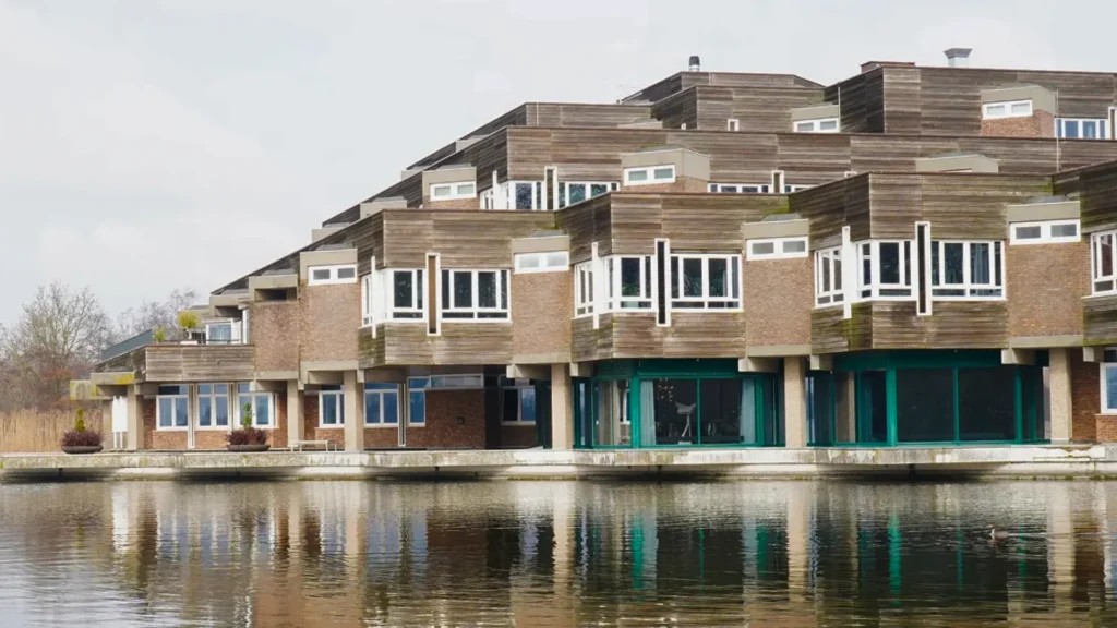 Residential-style municipal building in Gemeente Amstelveen located by the water