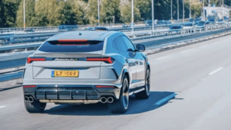 Vehicle license plate captured by surveillance camera and VDG SENSE Video Managemnt System through AI Analytics